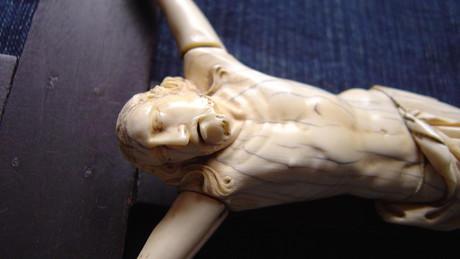 Indien: Christusstatue und Weihnachtsmann-Attrappen absichtlich zerstört