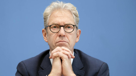 Kassenärzte-Chef zur Impfpflicht: Bringt nur massiven Ärger und gesellschaftliche Konflikte