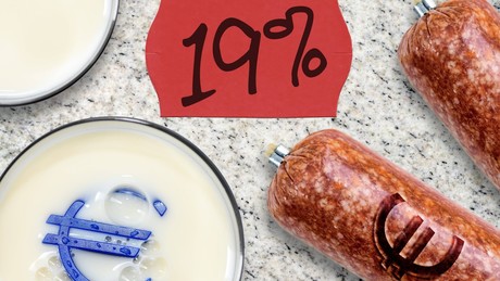 Greenpeace: Bundesregierung soll Mehrwertsteuer für Fleisch und Milch erhöhen