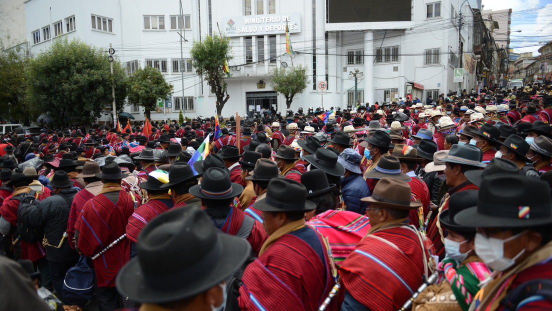 Bolivien: Regierung gibt Protesten nach – Impfnachweis ausgesetzt