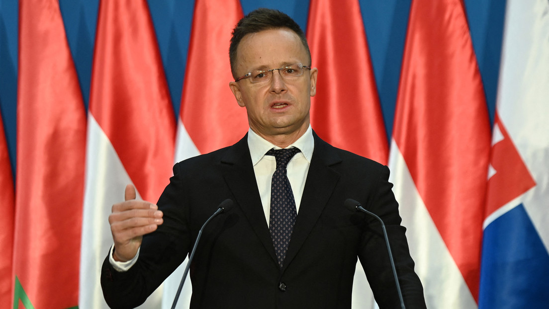 Ungarischer Außenminister nennt wichtige Bedingung für NATO-Beitritt der Ukraine
