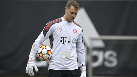 FC Bayern München: Manuel Neuer und drei weitere Spieler positiv auf Corona getestet