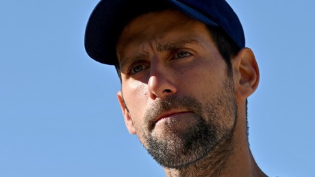 Geimpfte russische Spielerin darf nicht zu Australian Open – ungeimpfter Đoković schon