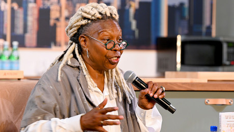 US-Schauspielerin Whoopi Goldberg "schockiert" – Trotz Dreifach-Impfung mit COVID-19 infiziert