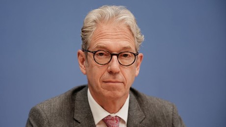 Kassenärzte-Chef Gassen "hält nicht viel" von einer Impfpflicht
