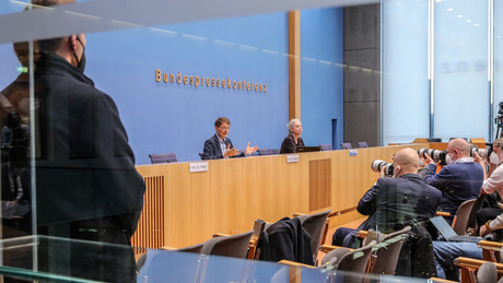 Lauterbach zu psychischen Kollateralschäden – Probleme nicht Lockdown "in die Schuhe schieben"