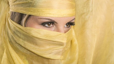 Lehrerin wegen Bauchtanz entlassen: Heftige Debatte über Frauenrechte in Ägypten