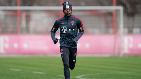 Herzmuskelentzündung: FC-Bayern-Spieler Alphonso Davies fällt wochenlang aus