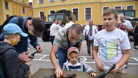 Kanada lässt in der Ukraine Fabrik für Kleinwaffen bauen