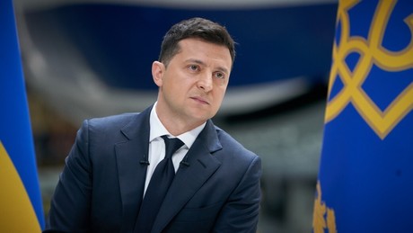 Ukrainischer Präsident Selenskij appelliert an die Nation: "Keine Panik!"