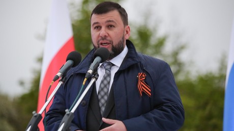 Puschilin: Die Ukraine hat im Donbass 120.000 Soldaten zusammengezogen