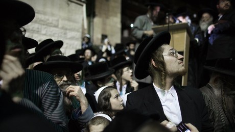 Israel: Ultraorthodoxe Juden protestieren gegen Handy-Laden – Drei Demonstranten festgenommen