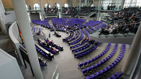 Sonderregelung im Bundestag: Genesenenstatus gilt für Abgeordnete weiterhin volle sechs Monate