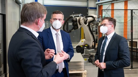 "Rechtsbruch" nicht zulassen: Sachsens Wirtschaftsminister Dulig zum Impfpflicht-Streit in Bautzen