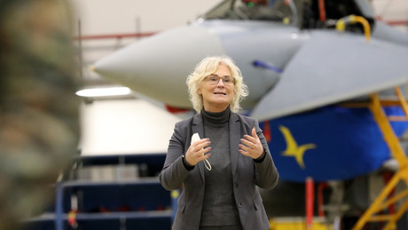 Deutschland unterstützt ukrainisches Militär mit 5.000 Schutzhelmen
