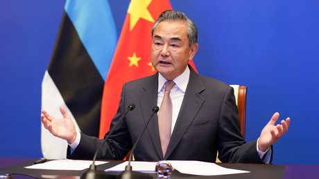 China ruft NATO auf, Russlands Sicherheitsbedenken ernst zu nehmen