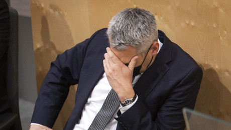 Österreich: Verfassungsgerichtshof stellt drängende Fragen zum COVID-Narrativ