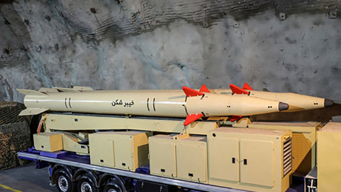 Iran stellt neue Festbrennstoff-Rakete vor