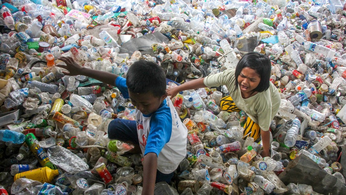 "Plastikausbeutung": Wie reiche Länder ihren Abfall loswerden