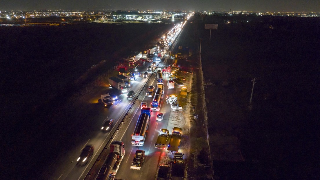 Proteste gegen Migrationspolitik in Chile: Lkw-Fahrer blockieren Straßen nach Tod eines Kollegen