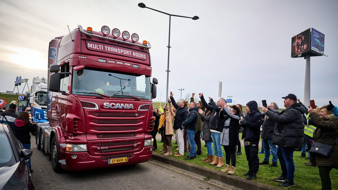 "Genug ist genug!" – Trucker-Protest blockiert Regierungsviertel von Den Haag