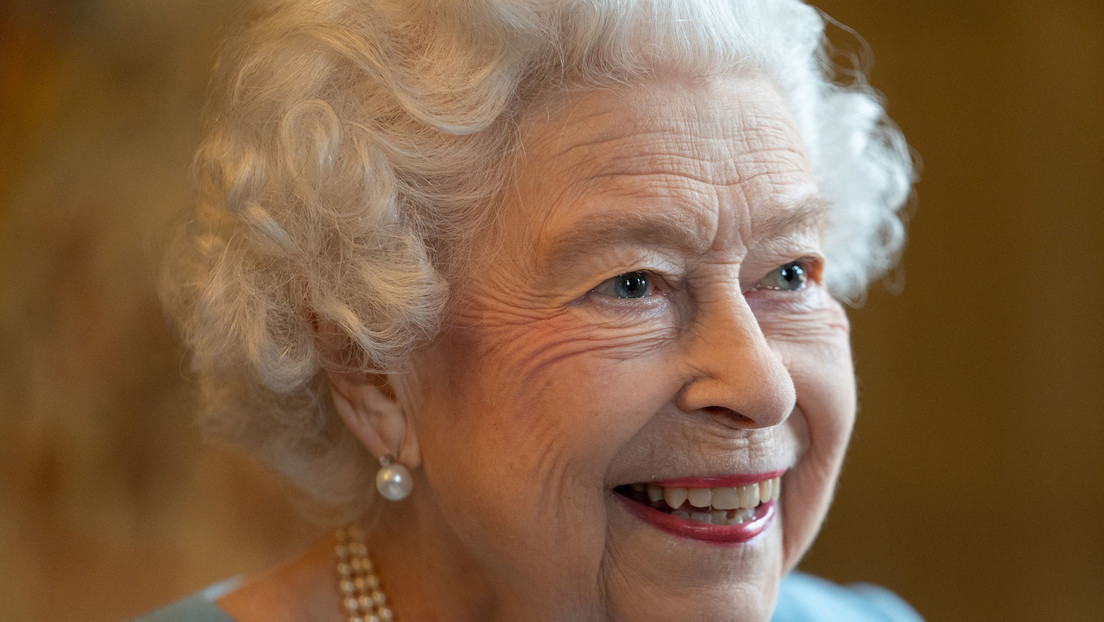 "Milde, erkältungsähnliche Symptome": Queen positiv auf Corona getestet