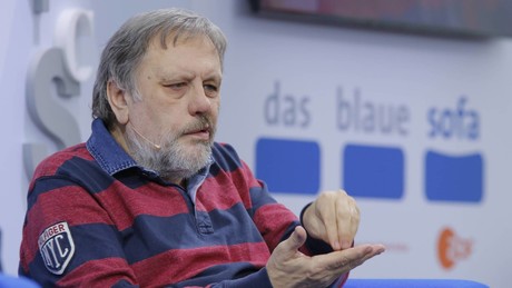 Žižek: Westen fürchtet sich vor Macht von RT