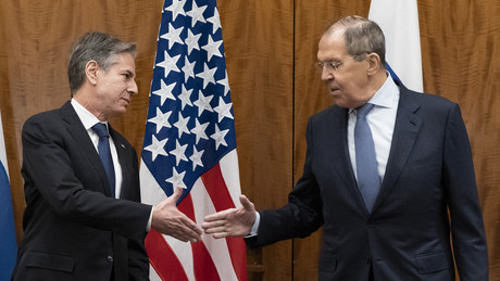 Lawrow im Telefonat mit Blinken: US-Propaganda regt Ukraine zur Sabotage der Minsker Abkommen an