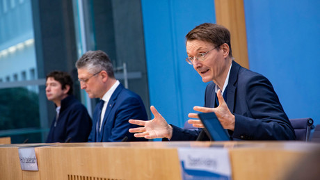 Minister Lauterbach will RKI-Chef Wieler Kompetenzen entziehen und "Lockerungen mit Augenmaß"
