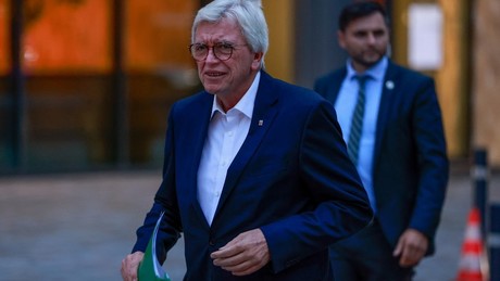 Bouffier kündigt Rückzug als hessischer Ministerpräsident für Ende Mai an