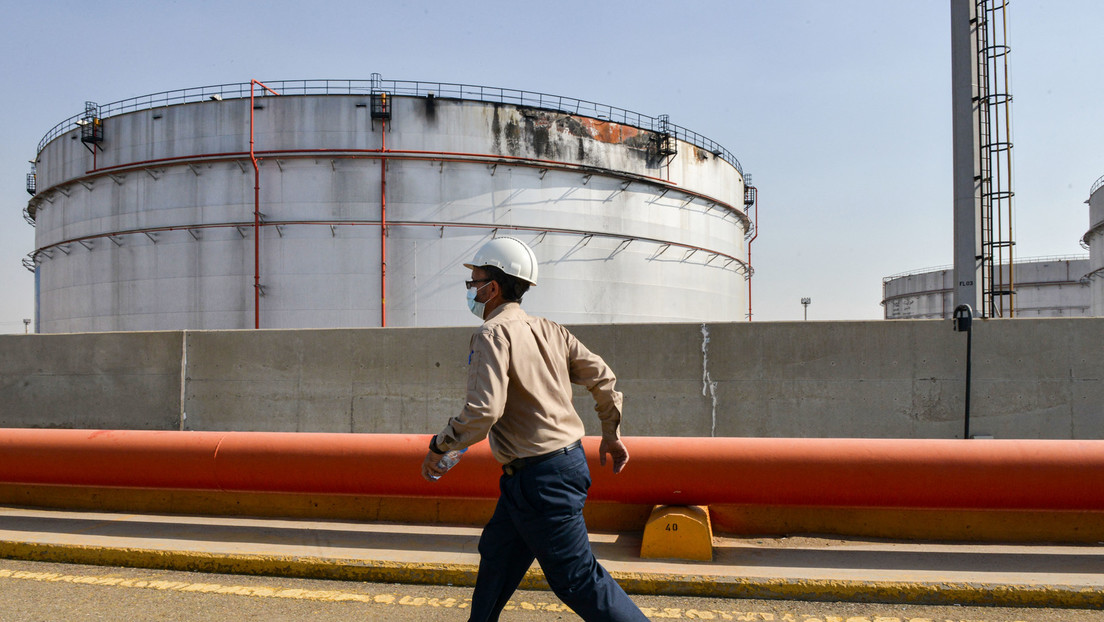 Zeitgleich mit rasant steigenden Ölpreisen: Drohnen-Angriff auf saudische Öl-Anlage