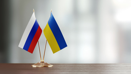 Russlands Außenministerium bestätigt Treffen von Lawrow und Kuleba am 10. März in Antalya