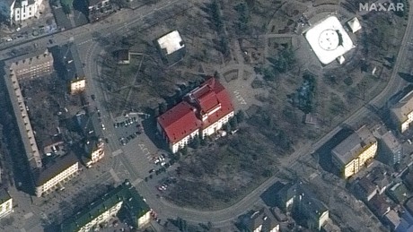 Angriff auf Theater in Mariupol: Kiew und Moskau beschuldigen sich gegenseitig