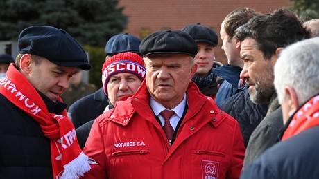 Die KPRF stellt sich hinter Putins Ukraine-Kurs