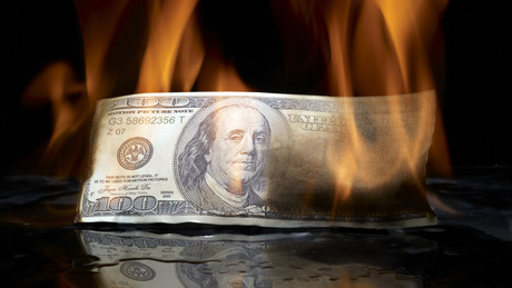 IWF: Sanktionen schwächen Dollar – Gleichzeitig steigt der Rubel stark an