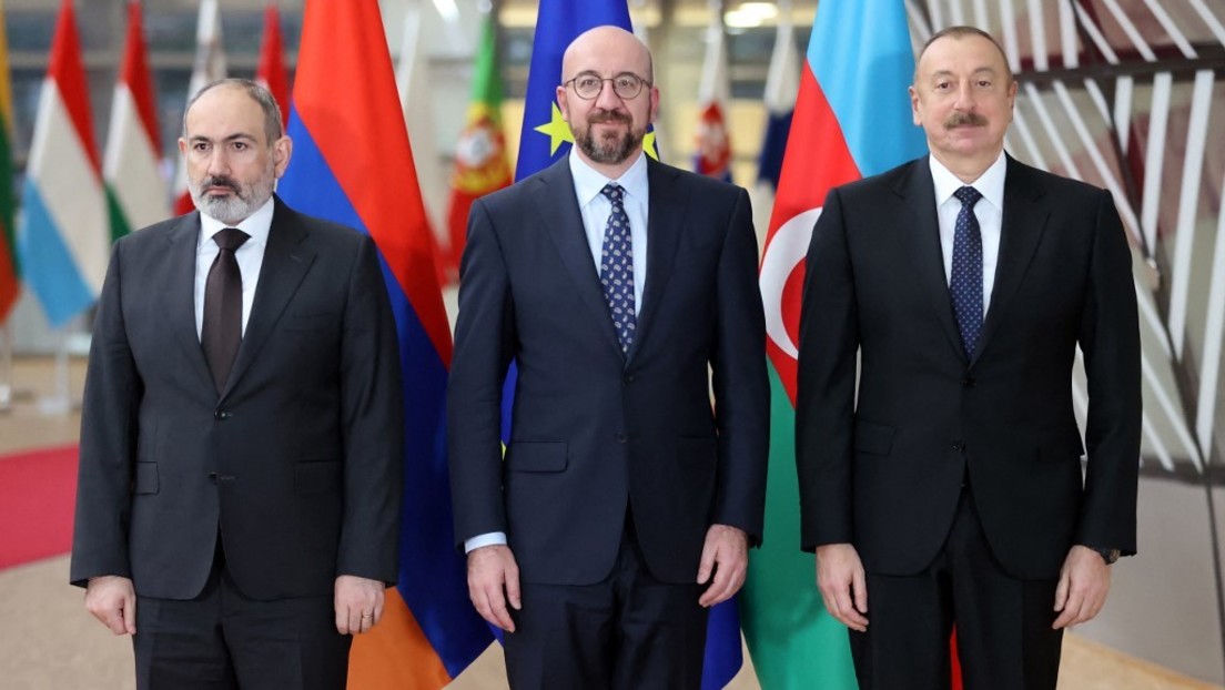 Armenien und Aserbaidschan einigen sich auf "konkreten Prozess" für Friedensvertrag
