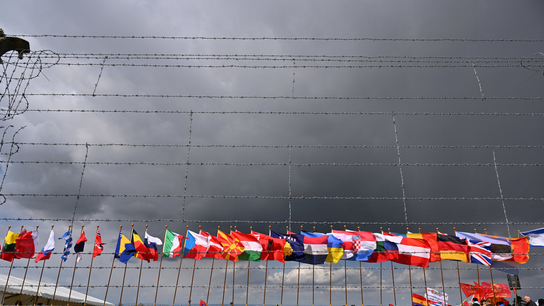 Tausch der weißrussischen Flagge in Buchenwald löst Empörung aus