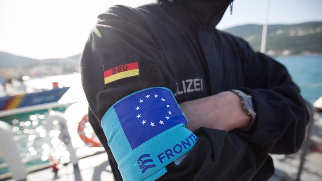 "Arbeitet wie ein Geheimdienst" – Sea-Watch verklagt Frontex