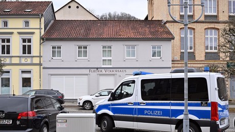 Ermittler gehen bundesweit gegen militante Neonazi-Gruppen vor
