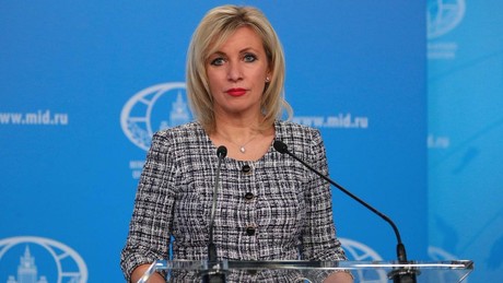 Sacharowa: Berlin lenkt mit Biowaffen-Vorwürfen an Moskau von eigenen Aktivitäten in der Ukraine ab