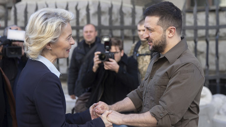 Von der Leyen fordert schnellere Waffenlieferungen an die Ukraine