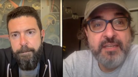 Gonzalo Lira ist am Leben und gibt kurzes Statement in YouTube-Interview