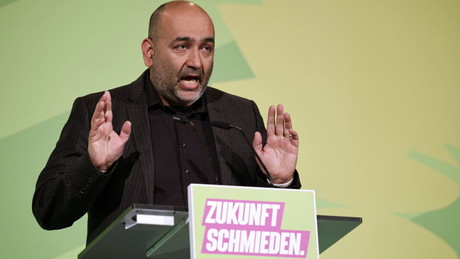 Grünen-Vorsitzender Nouripour: "Wir werden immer Friedenspartei bleiben"