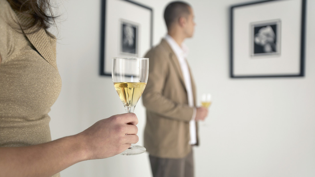 Kunst und Wein: Moskauer Bürgermeister erlaubt den Verkauf von Alkohol in Museen