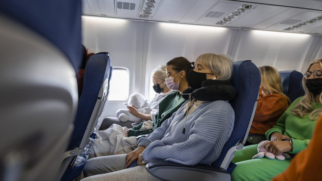 Deutscher Luftverkehrsverband fordert Ende der Maskenpflicht in Flugzeugen