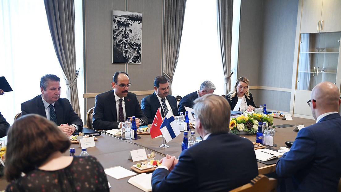 NATO-Norderweiterung: Schweden und Finnland führen Gespräche in Ankara