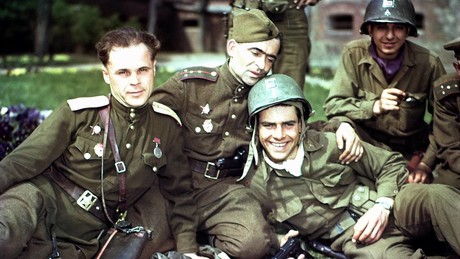 Offener Brief an das Volk der USA anlässlich der Siegesfeier über Nazis im Zweiten Weltkrieg
