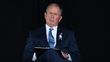 George Bushs Freudscher Versprecher: "Eine vollkommen ungerechtfertigte brutale Invasion des Irak"