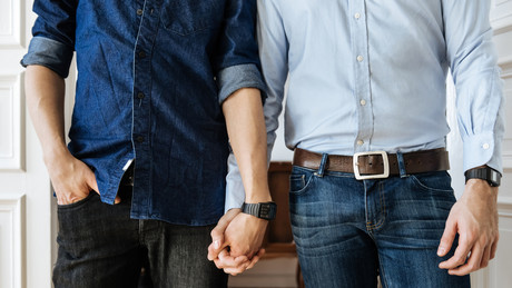 Dating-App für Homosexuelle warnt Nutzer vor Affenpocken