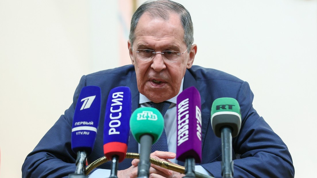 LIVE: Russlands Außenminister Lawrow gibt Online-Pressekonferenz